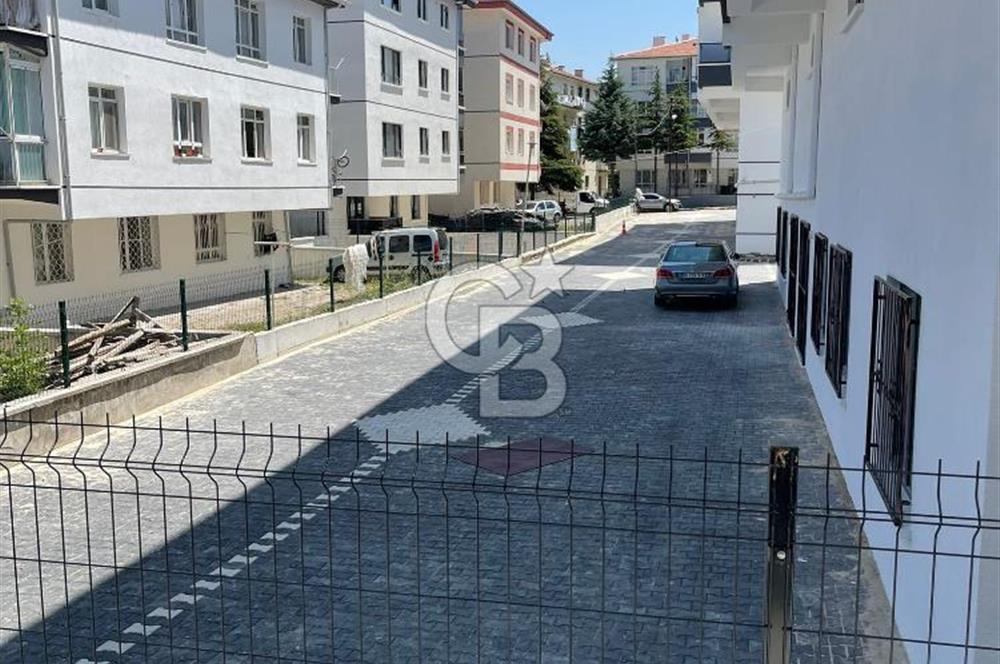 ETİMESGUT K.KARABEKİR ANACADDE BELEDİYE BİNASI YANINDA YENİ 2+1