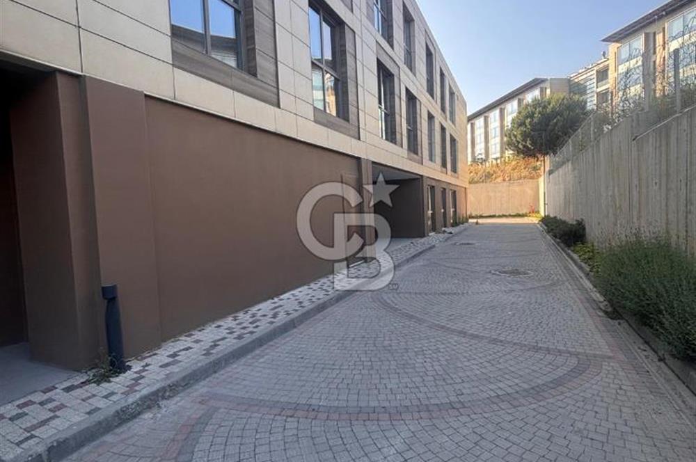 Topkapı Suryapı da çok ferah manzaralı 2+1 sıfır daire