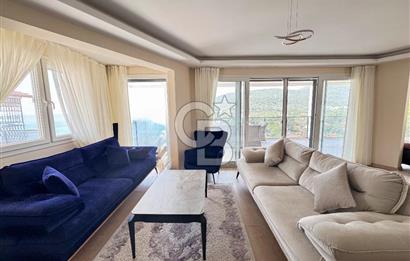 Yoncaköyde Eşsiz Panoramik Deniz Manzaralı Özel Havuzlu Villa 
