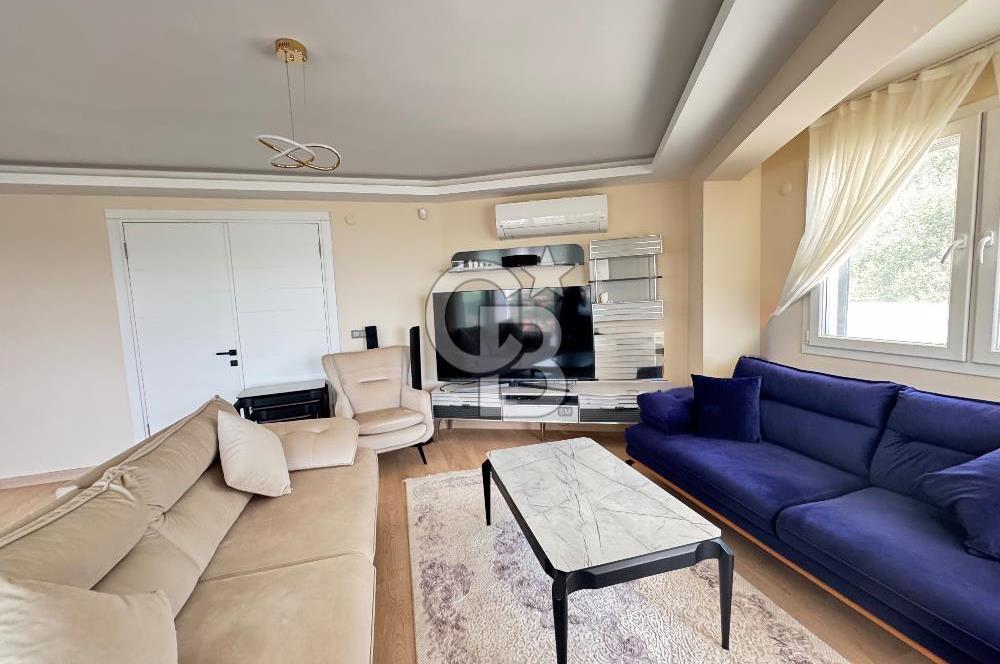 Yoncaköyde Eşsiz Panoramik Deniz Manzaralı Özel Havuzlu Villa 