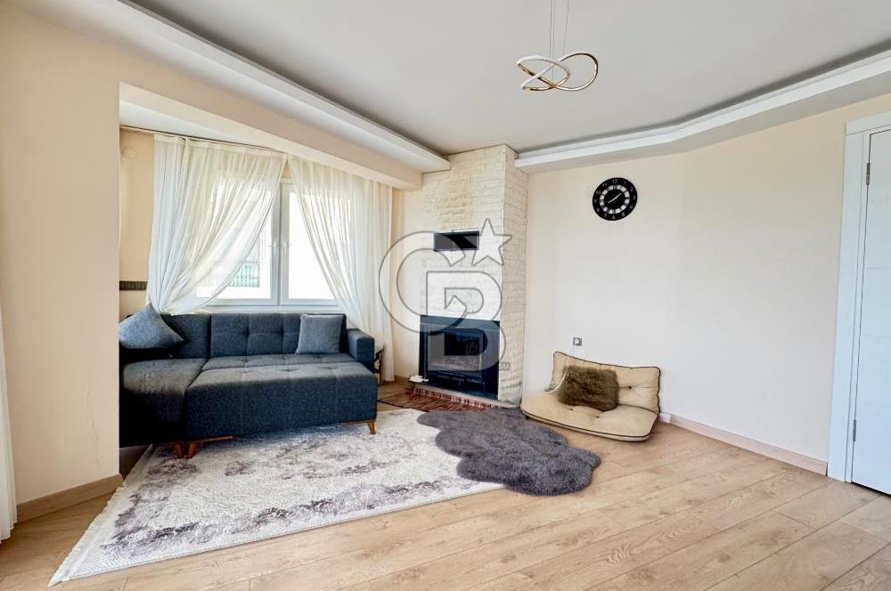 Yoncaköyde Eşsiz Panoramik Deniz Manzaralı Özel Havuzlu Villa 