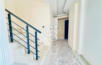Yoncaköyde Eşsiz Panoramik Deniz Manzaralı Özel Havuzlu Villa 