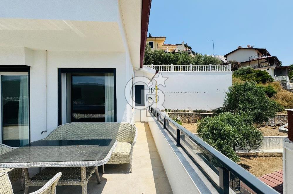 Yoncaköyde Eşsiz Panoramik Deniz Manzaralı Özel Havuzlu Villa 