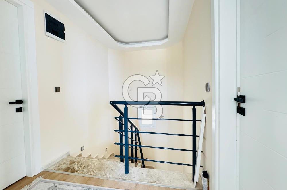 Yoncaköyde Eşsiz Panoramik Deniz Manzaralı Özel Havuzlu Villa 