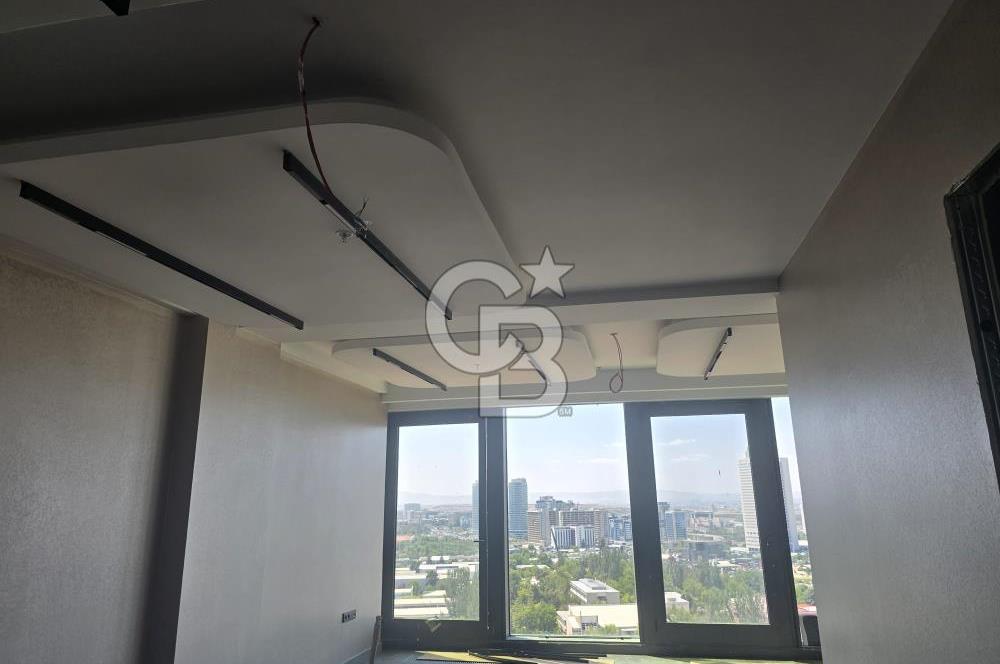 ANKARA ÇUKURAMBAR CUBES'DE İÇİ ÖZEL YAPILI 1+0 SATILIK OFİS