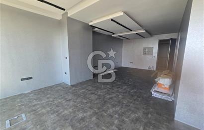 ANKARA ÇUKURAMBAR CUBES'DE İÇİ ÖZEL YAPILI 1+0 SATILIK OFİS