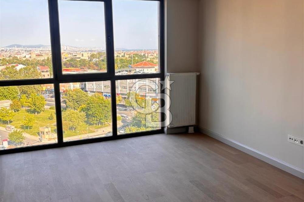 Topkapı Suryapı da çok ferah manzaralı 2+1 sıfır daire