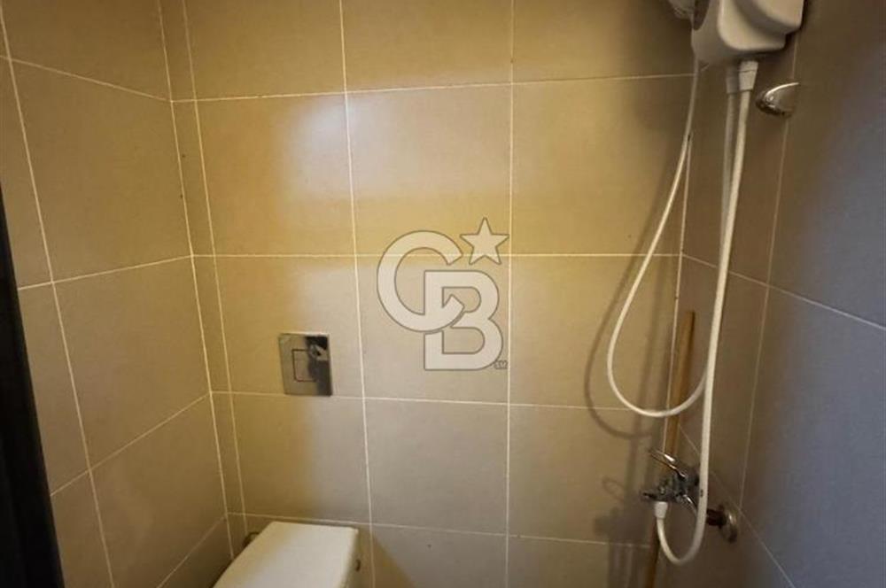 ÇEŞME ALAÇATI KALBİNDE EŞSİZ LOKASYONDA DEVREN KİRALIK MAĞZA
