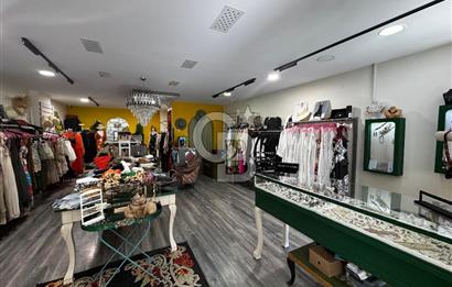 ÇEŞME ALAÇATI KALBİNDE EŞSİZ LOKASYONDA DEVREN KİRALIK MAĞZA