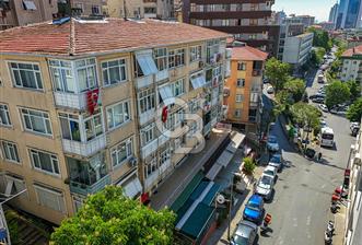 ŞİŞLİ FULYA MAHALLESİNDE SATILIK 2+1 BAKIMLI DAİRE
