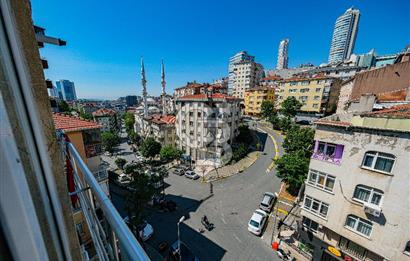 ŞİŞLİ FULYA MAHALLESİNDE SATILIK 2+1 BAKIMLI DAİRE
