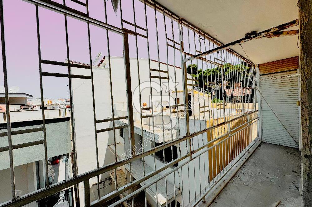 Kuşadası Türkmen'in Kalbinde Yatırıma Uygun Satılık 3+1 Daire