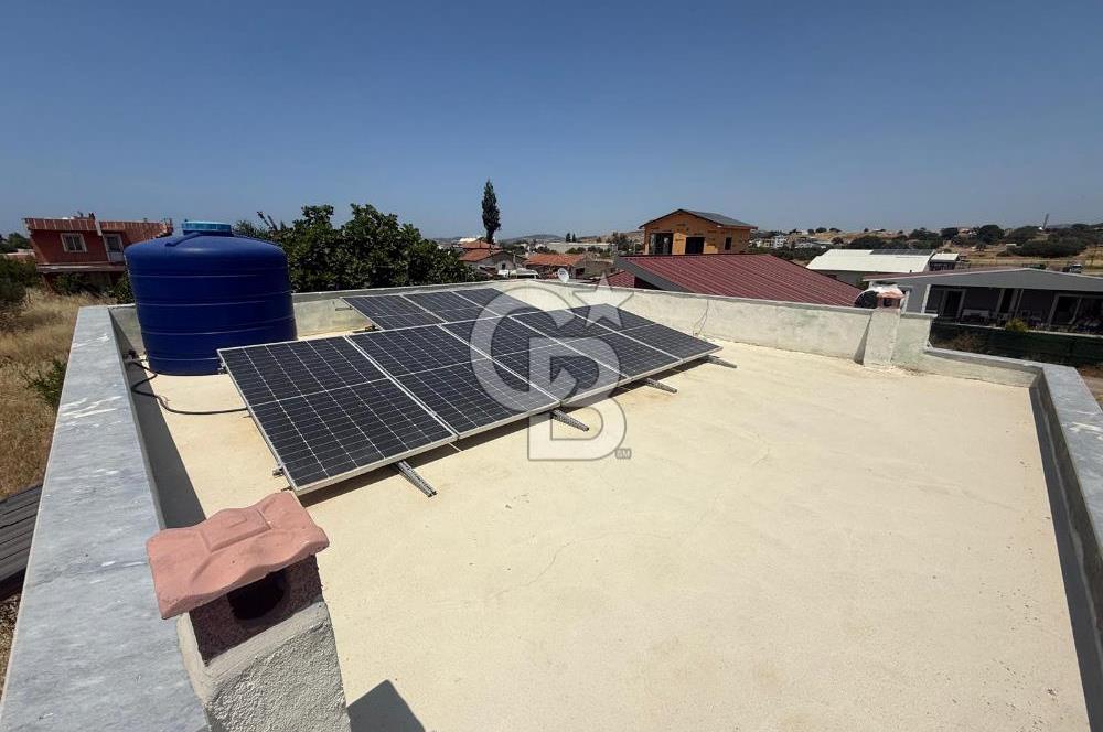 Yenifoça Gencelli Sahiline 1,3 km Yakın, Güneş Enerjili Fırsat Bahçeli Ev