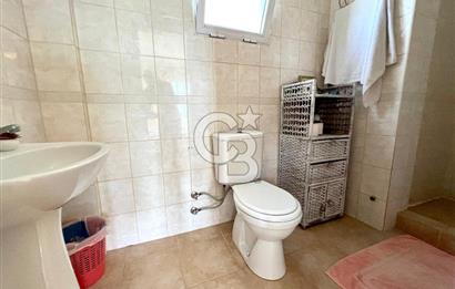 Girne Ozanköy Havuzlu Geniş Arsalı 3+1 Villa