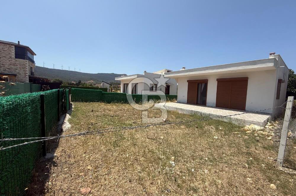 Yenifoça Gencelli Sahiline 1,3 km Yakın, Güneş Enerjili Fırsat Bahçeli Ev