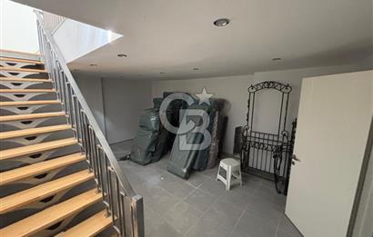 Foça'da Deniz Manzaralı 3+1 Satılık Villa