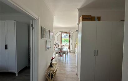 Yenifoça Gencelli Sahiline 1,3 km Yakın, Güneş Enerjili Fırsat Bahçeli Ev