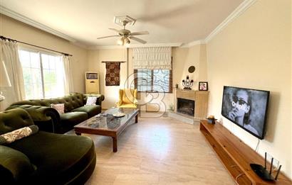 Girne Ozanköy Havuzlu Geniş Arsalı 3+1 Villa