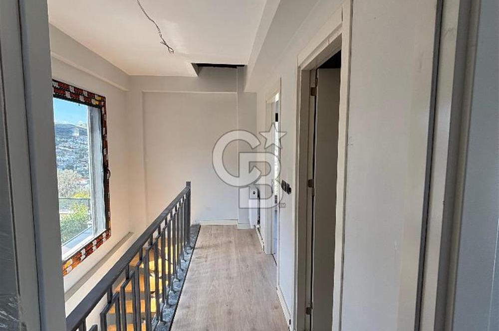 Foça'da Deniz Manzaralı 3+1 Satılık Villa