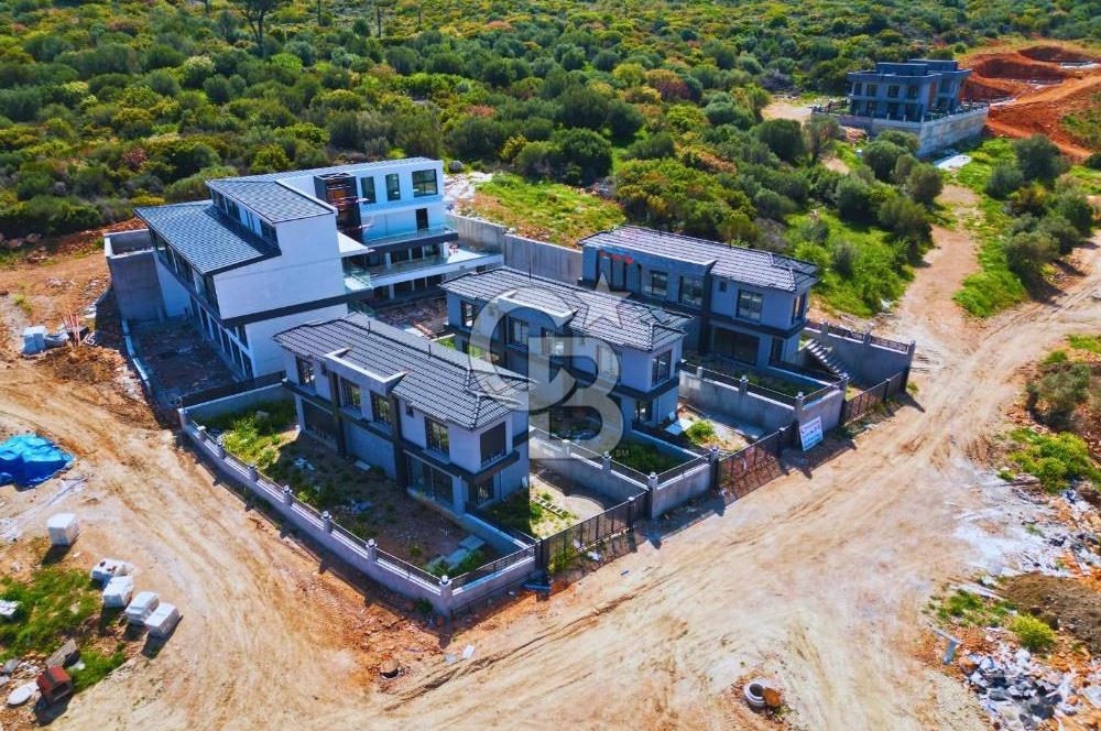 Foça'da Deniz Manzaralı 3+1 Satılık Villa