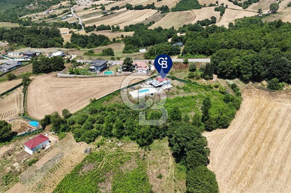 Şile Çengillide İçinde Havuzlu Evi Olan Yatırımlık Arsa