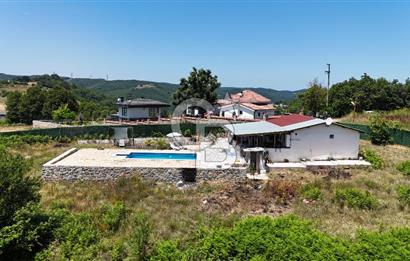 Şile Çengillide İçinde Havuzlu Evi Olan Yatırımlık Arsa