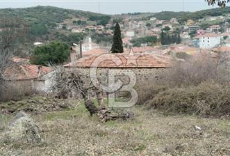 BALIKESİR AYVALIK ÜÇKABAĞAÇ MAHALLESİNDE SATILIK ARSA