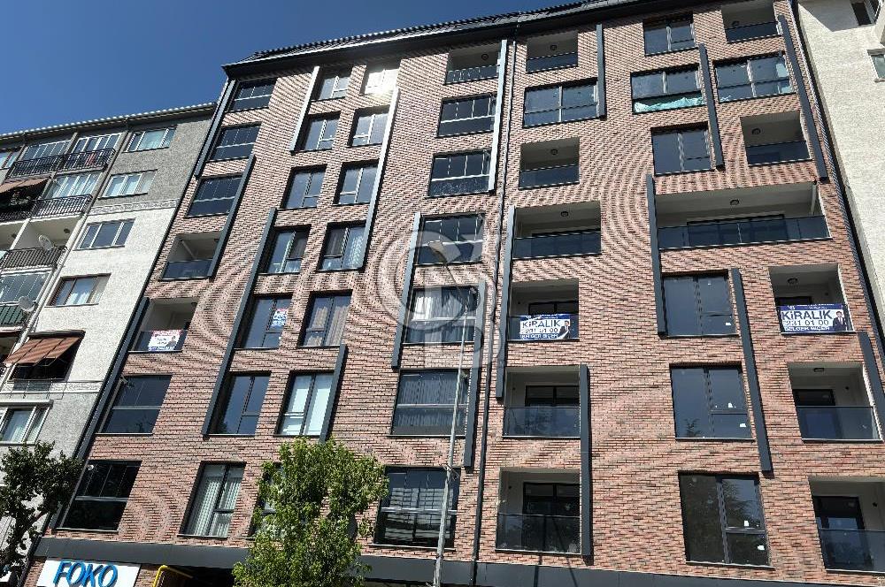 CB CITY'DEN ATATÜRK CADDESİ ÜZERİ SIFIR 2+1 KİRALIK DAİRE