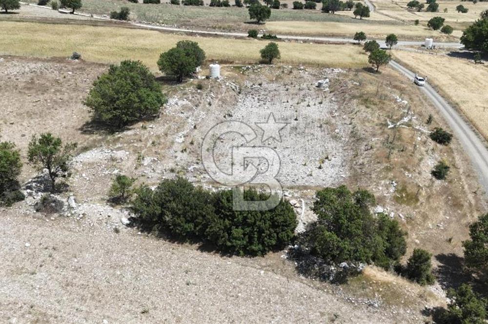 Serinhisar Cumhuriyet Mahallesinde 3.140 m² Satılık Tarla