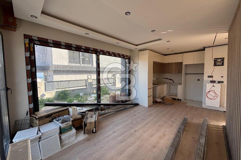 Foça'da Deniz Manzaralı 3+1 Satılık Villa