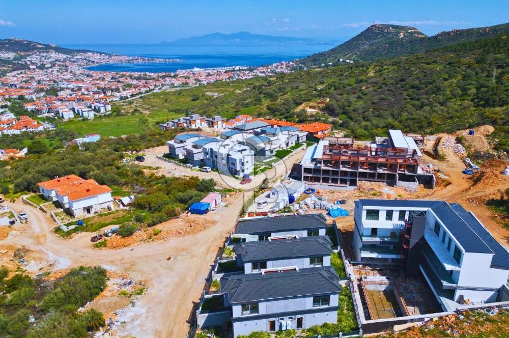 Foça'da Deniz Manzaralı 3+1 Satılık Villa