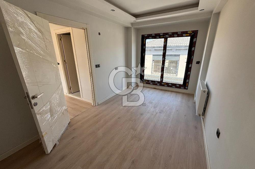 Foça'da Deniz Manzaralı 3+1 Satılık Villa