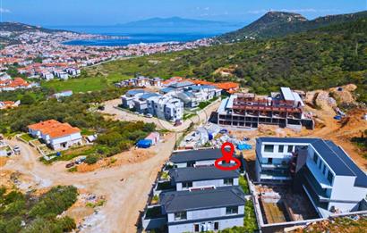 Foça'da Deniz Manzaralı 3+1 Satılık Villa