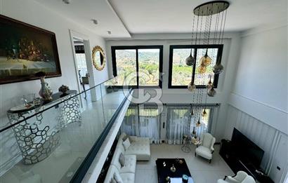Kavakdere'de Muhteşem Tasarımıyla Geniş Bahçeli 4+1 Villa