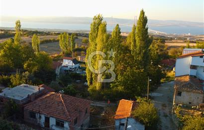 Çanakkale Lapseki Kocavelide Boğaz Manzaralı Köy Evi ve Arsası