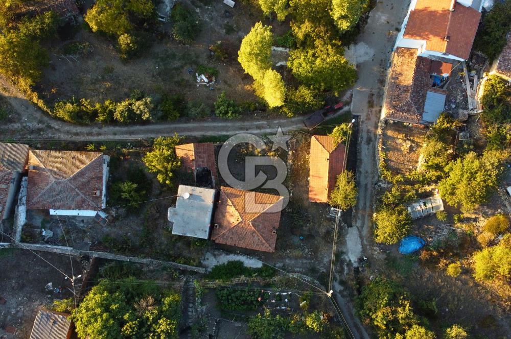 Çanakkale Lapseki Kocavelide Boğaz Manzaralı Köy Evi ve Arsası