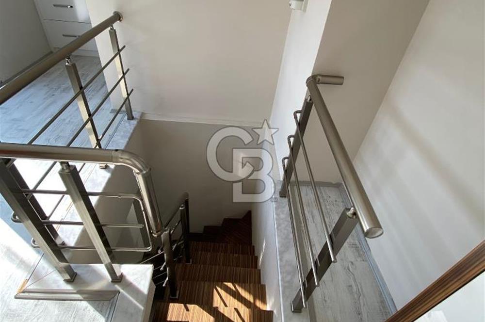 Zümrüt Mahallesi'nde 175 M2 Dubleks 4+1 Kiralık Daire