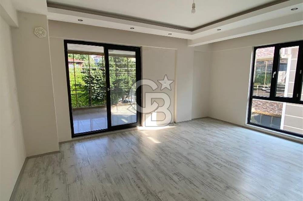 Zümrüt Mahallesi'nde 175 M2 Dubleks 4+1 Kiralık Daire