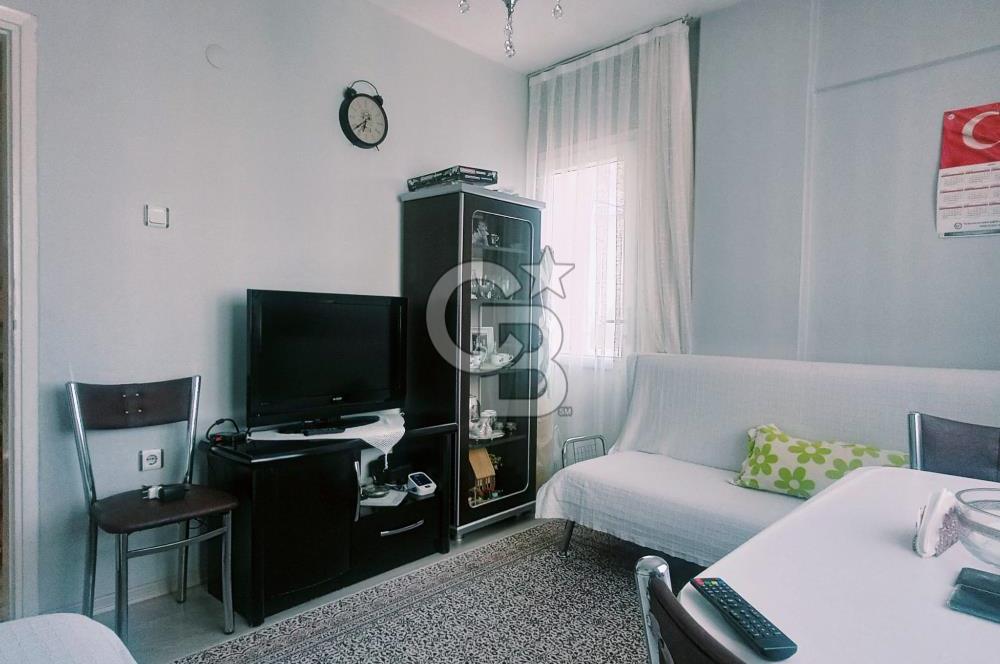Bahçelievler İzmir Cadde Üzeri Merkezi Konumda 2+1 Daire