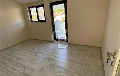Zümrüt Mahallesi'nde 175 M2 Dubleks 4+1 Kiralık Daire