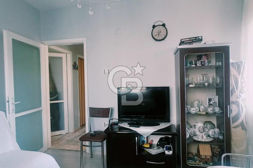 Bahçelievler İzmir Cadde Üzeri Merkezi Konumda 2+1 Daire