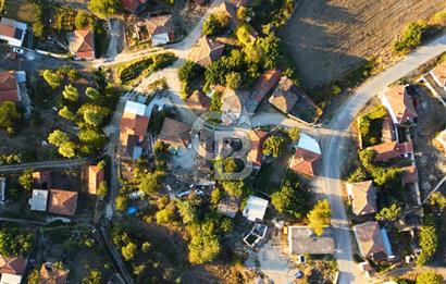 Çanakkale Lapseki Kocavelide Boğaz Manzaralı Köy Evi ve Arsası
