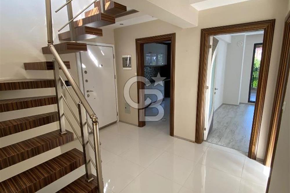 Zümrüt Mahallesi'nde 175 M2 Dubleks 4+1 Kiralık Daire