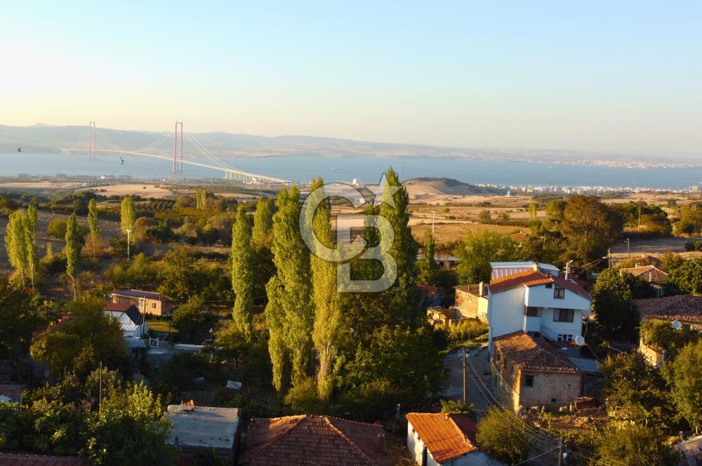 Çanakkale Lapseki Kocavelide Boğaz Manzaralı Köy Evi ve Arsası