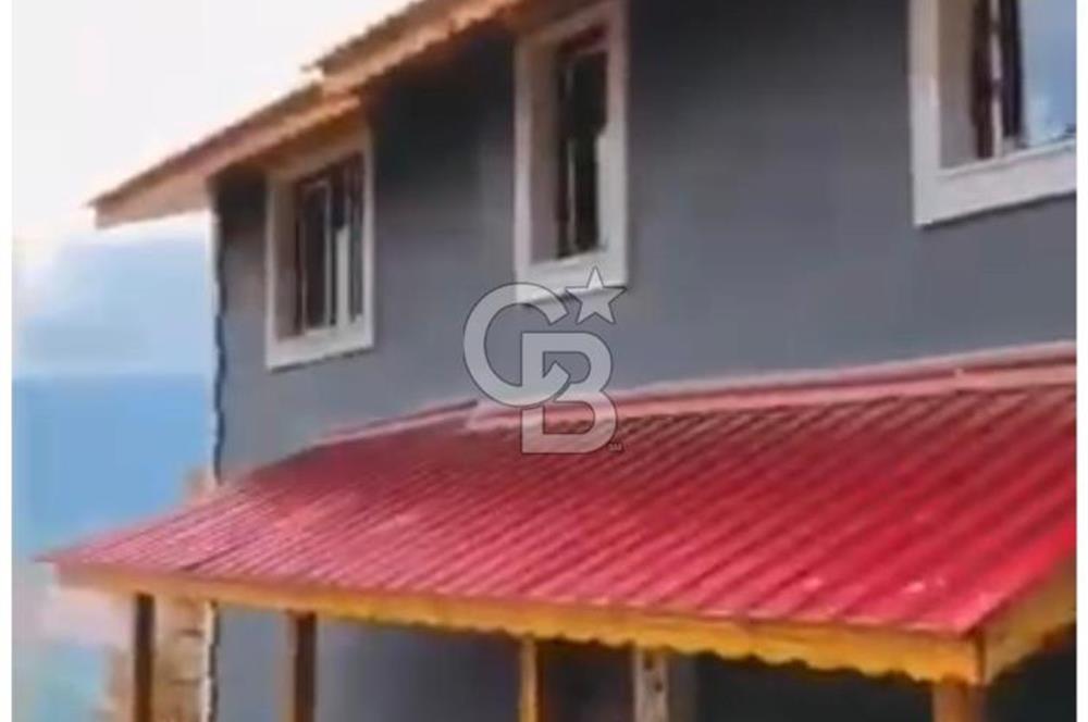 Pozantı İlçesi Yenikonacık'da 2 katlı betonarme ve arsası