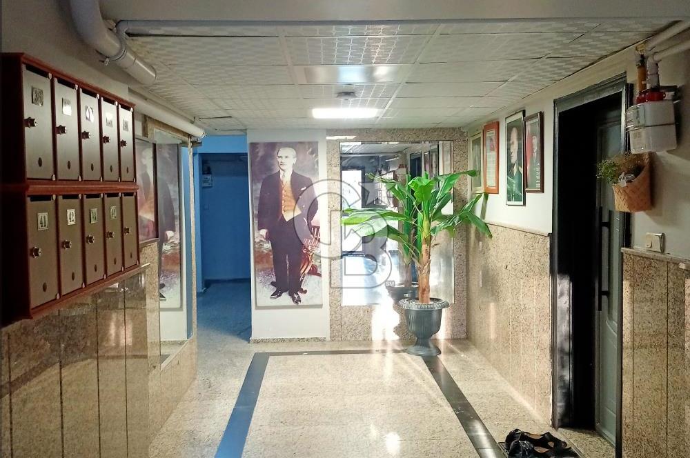 Karşıyaka Fırsat Geniş Kiralık Daire
