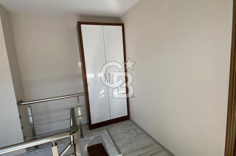 Zümrüt Mahallesi'nde 175 M2 Dubleks 4+1 Kiralık Daire