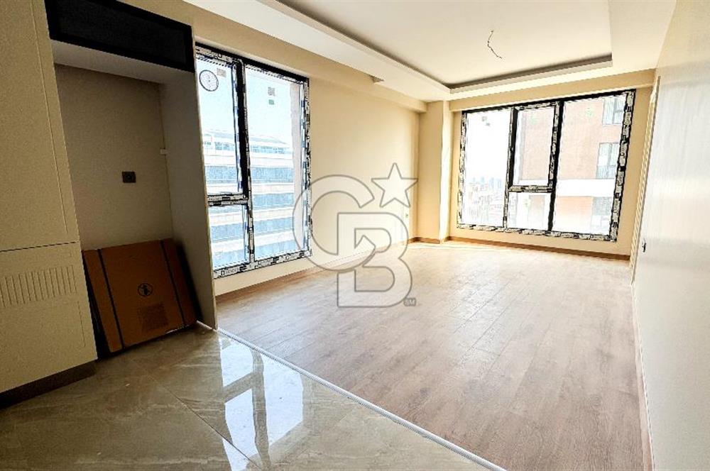 YAKACIK SWİFT165 PROJESİNDE 1+1 KİRALIK KÖŞE DAİRE
