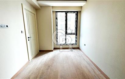 YAKACIK SWİFT165 PROJESİNDE 1+1 KİRALIK KÖŞE DAİRE