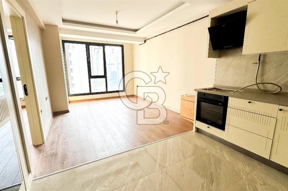 YAKACIK SWİFT165 1+1 KİRALIK DAİRE
